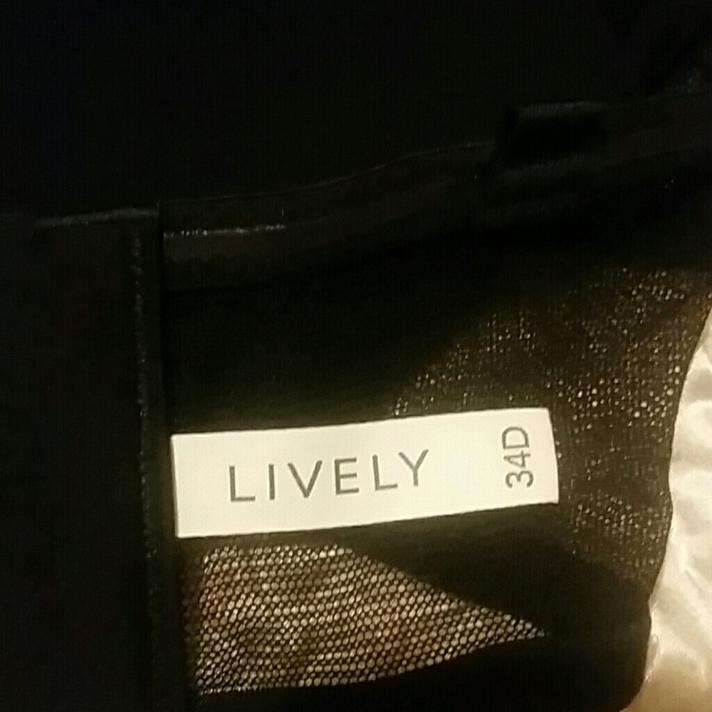 Lively Bra - image 5